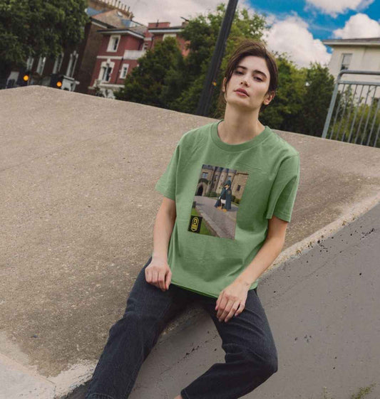 Women’s T-shirt - DN Trait-Duck Tee for Stylish Comfort - Duck Nation