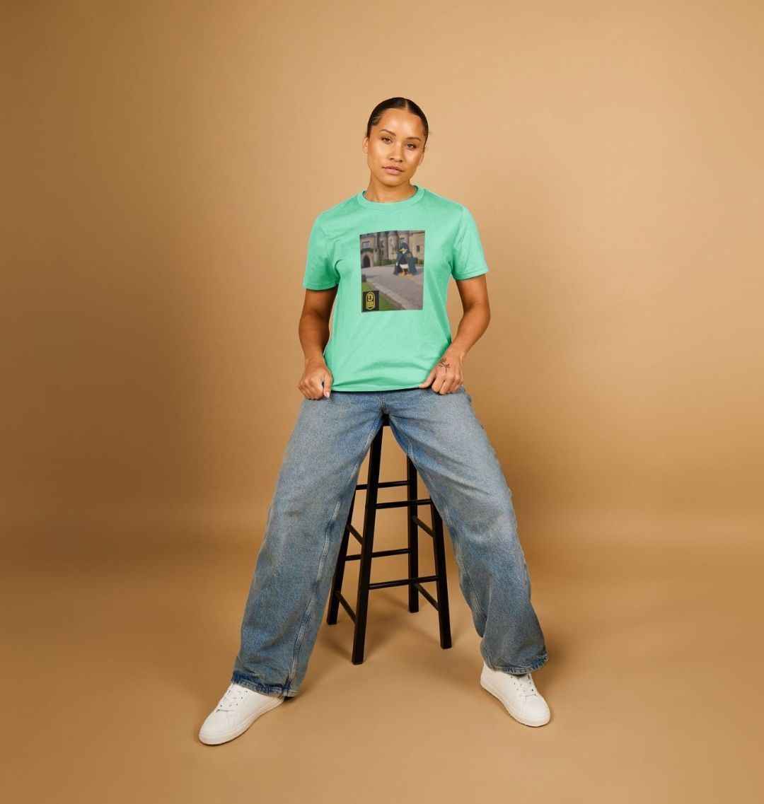 Women’s T-shirt - DN Trait-Duck Tee for Stylish Comfort - Duck Nation